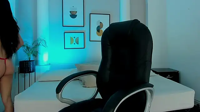 Juanita  acosta1 online show from 4, 12, 2025