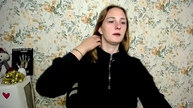 Milana Cutie  online show from 24, 9, 2025