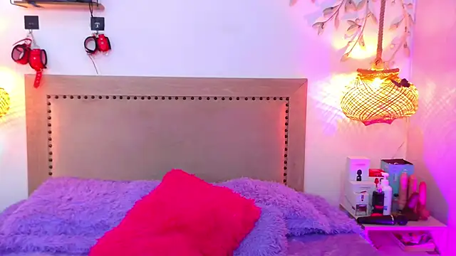 Daphnee-x online show from 19, 9, 2025