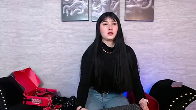 Daphnee-x online show from 2, 12, 2025