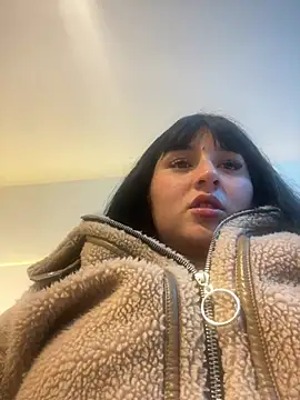 Daphnee-x online show from 16, 2, 2026