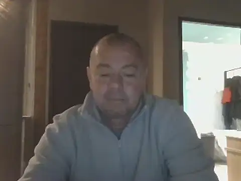 hugoboys4576 online show from 3, 11, 2025