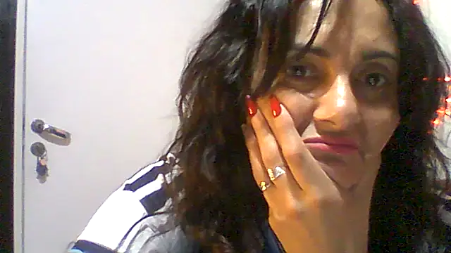 Snapshot of dulcefanny chatting on 11, 6, 2026 dulcefanny online show from 11, 6, 2026
