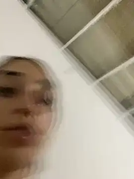 loirinhaaa online show from 12, 10, 2025