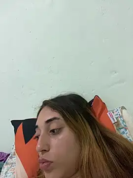 loirinhaaa online show from 11, 10, 2025