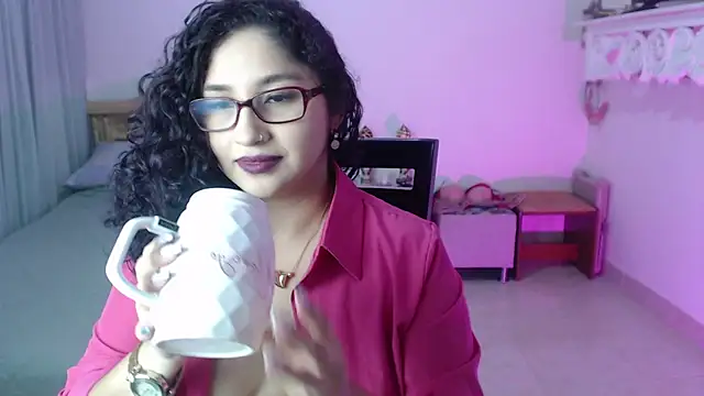 Gia Dior online show from 3, 10, 2025