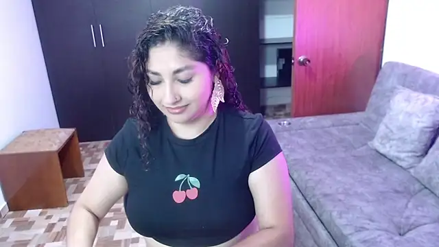 Gia Dior online show from 28, 3, 2026