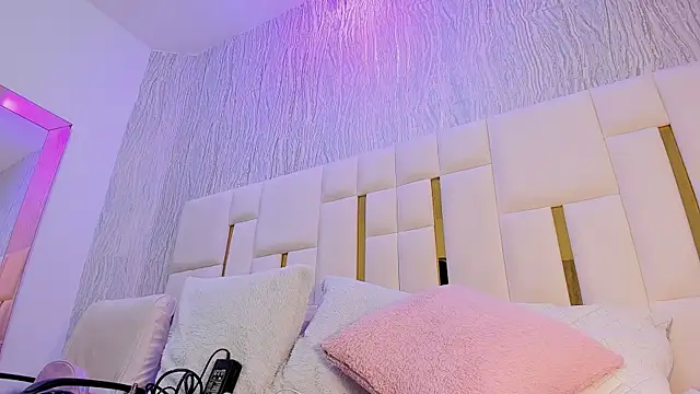 Snapshot of mia_vy chatting on 5, 6, 2026 mia vy online show from 5, 6, 2026