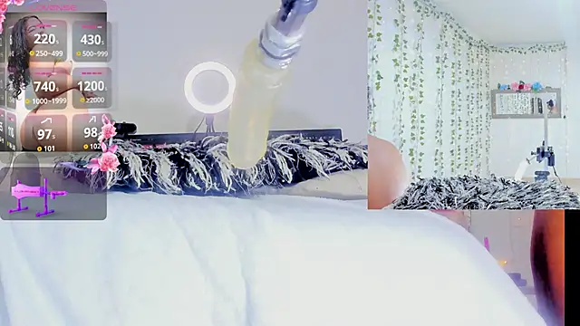 Ashley  Jones   online show from 21, 4, 2026