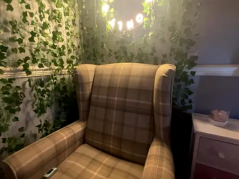 Snapshot of BonnyDesire chatting on 27, 11, 2025 BonnyDesire online show from 27, 11, 2025