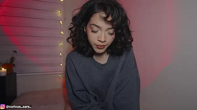 Snapshot of _curiouskitten_ chatting on 16, 11, 2025 curiouskitten online show from 16, 11, 2025