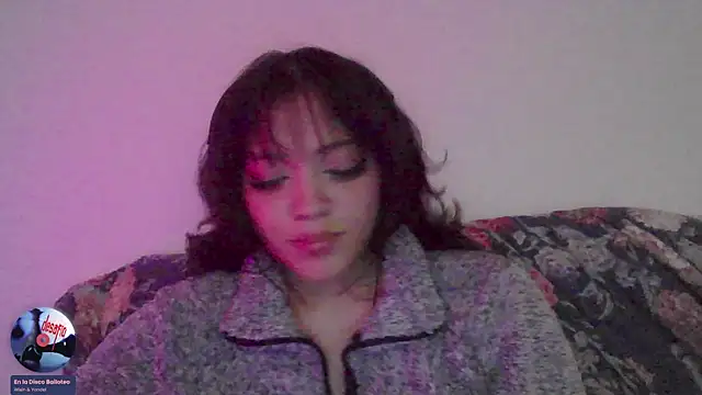 Snapshot of _curiouskitten_ chatting on 5, 7, 2026 curiouskitten online show from 5, 7, 2026