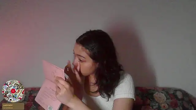 Snapshot of _curiouskitten_ chatting on 7, 2, 2026 curiouskitten online show from 7, 2, 2026