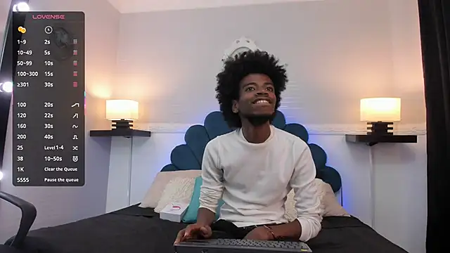 Snapshot of AllexJacob chatting on 13, 10, 2025 AllexJacob online show from 13, 10, 2025