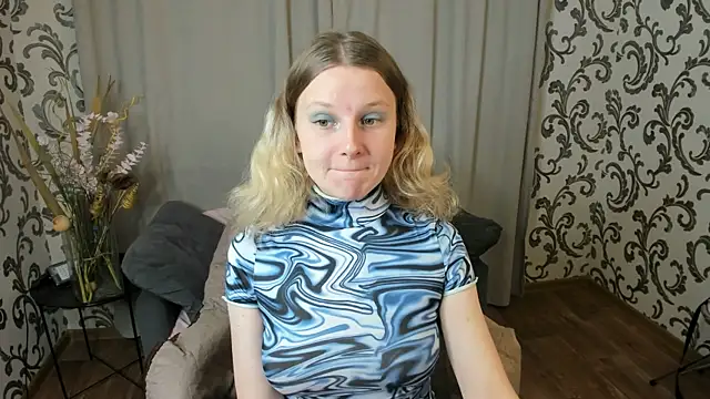  Velvet peach  online show from 26, 11, 2025