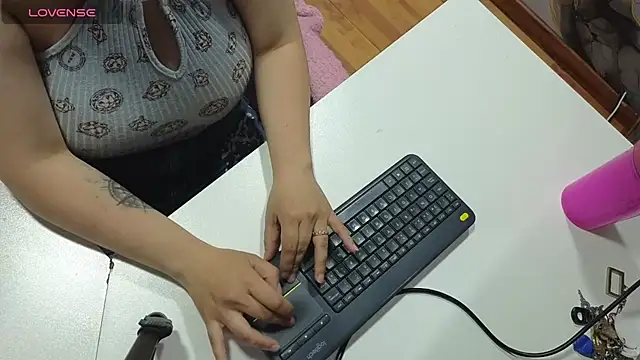 valery cute 18 online show from 30, 10, 2025