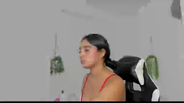 Dakota x18 online show from 6, 11, 2025