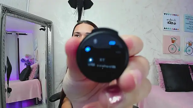 Snapshot of andre-baker chatting on 1, 12, 2025 andre-baker online show from 1, 12, 2025