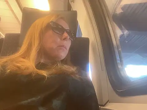 JenyJansi online show from 19, 9, 2025