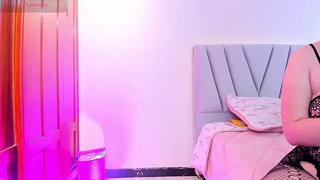 Doll lauren online show from 16, 10, 2025