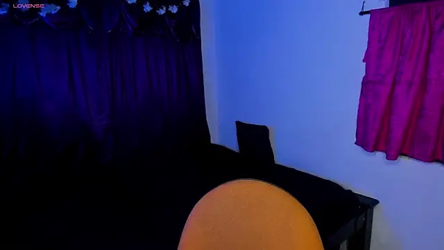 Shairaclark  online show from 25, 3, 2026