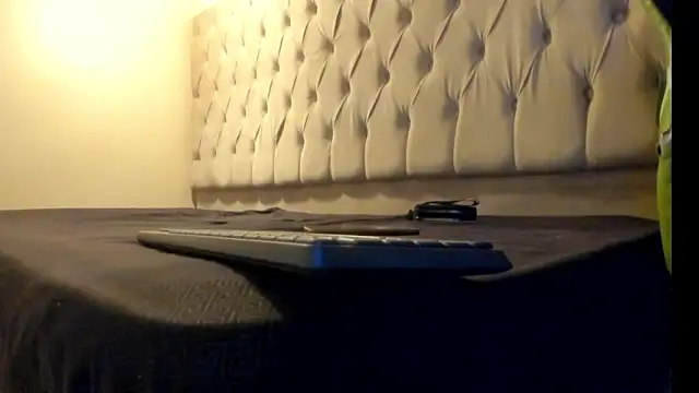 Naomis 35 online show from 12, 2, 2026