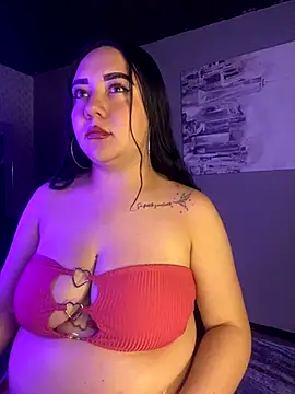 Ssusann Pink online show from 19, 9, 2025