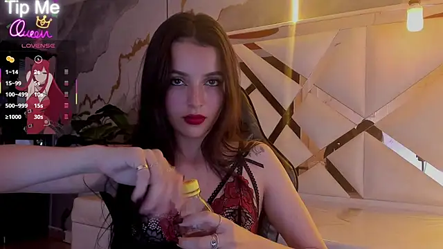 sophiadoll tf online show from 8, 4, 2026