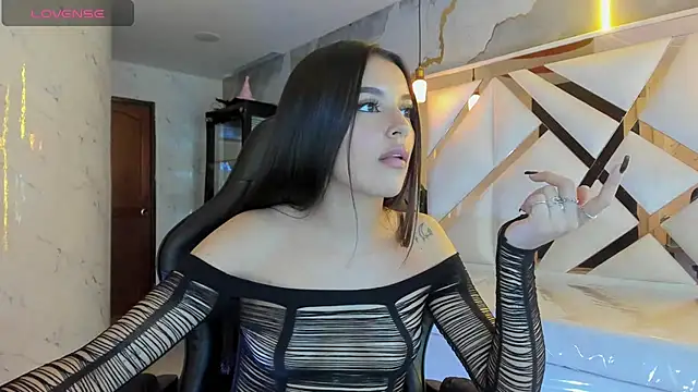 sophiadoll tf online show from 14, 4, 2026