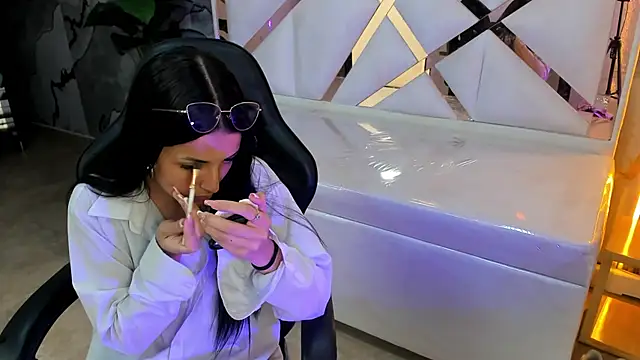 Snapshot of sophiadoll_tf chatting on 1, 12, 2025 sophiadoll tf online show from 1, 12, 2025