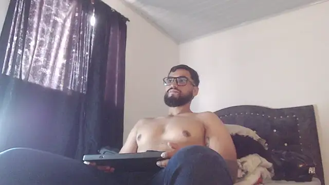 Chrys harris77 online show from 18, 4, 2026