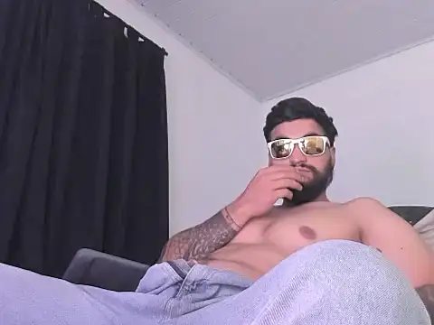 Chrys harris77 online show from 3, 6, 2026