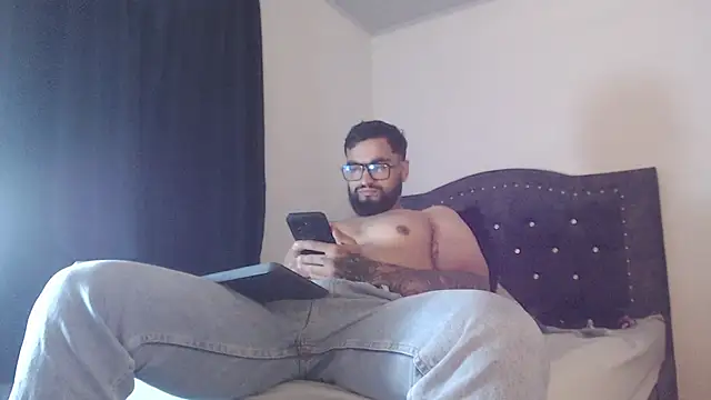 Chrys harris77 online show from 14, 4, 2026