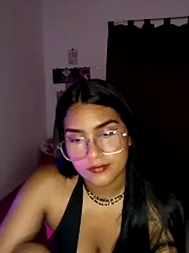 Renata Zoe online show from 9, 11, 2025