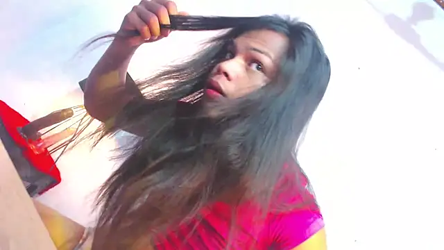 kynthy bitchy online show from 4, 12, 2025