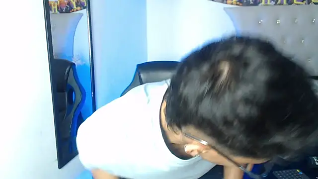 Snapshot of SalvadorFit chatting on 30, 10, 2025 SalvadorFit online show from 30, 10, 2025