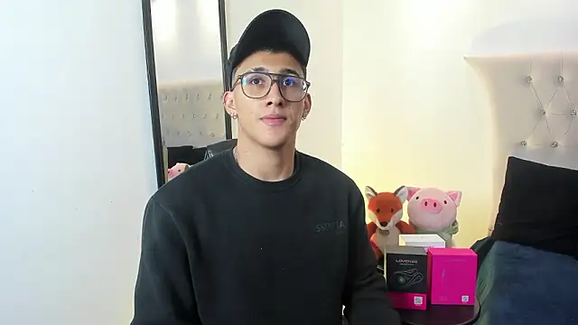 SalvadorFit online show from 1, 2, 2026