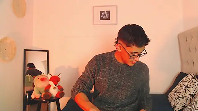 Snapshot of SalvadorFit chatting on 11, 11, 2025 SalvadorFit online show from 11, 11, 2025