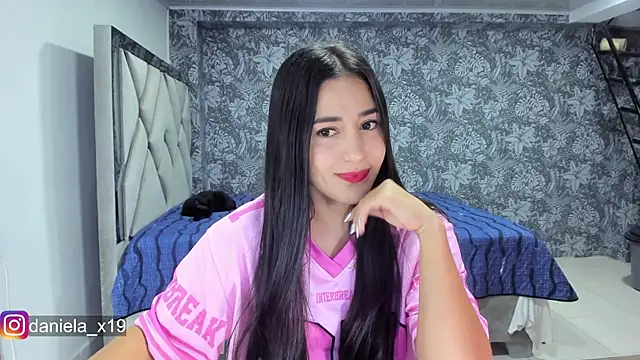 Snapshot of Daniela_x19 chatting on 26, 5, 2026 Daniela x19 online show from 26, 5, 2026