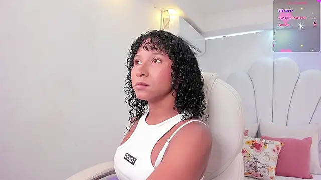 Snapshot of salome_willians chatting on 1, 10, 2025 salome willians online show from 1, 10, 2025