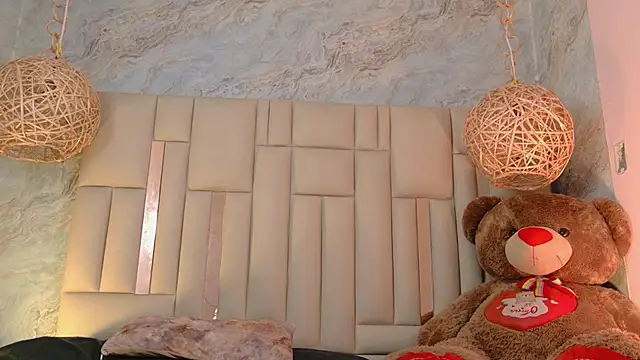 Snapshot of Dixiebelle chatting on 25, 4, 2026 Dixiebelle online show from 25, 4, 2026
