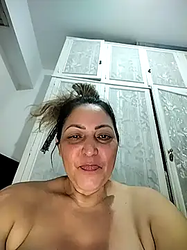 Lunita86 online show from 11, 5, 2026