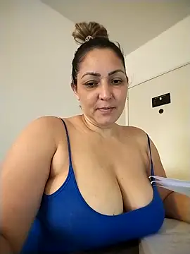 Lunita86 online show from 20, 4, 2026