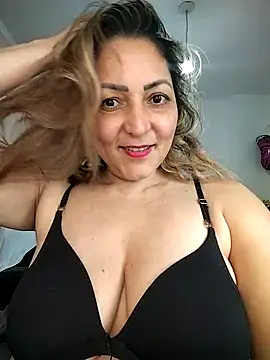 Lunita86 online show from 16, 1, 2026