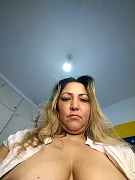 Lunita86 online show from 28, 10, 2025