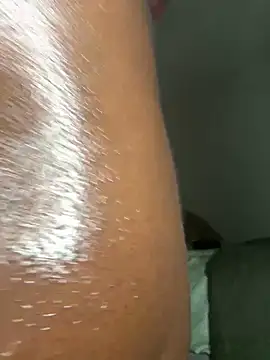 foreigntitts  online show from 12, 2, 2026