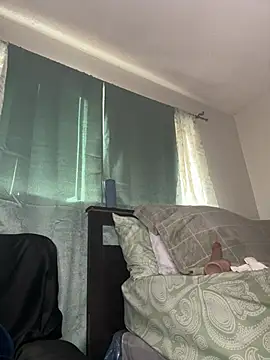 foreigntitts  online show from 5, 2, 2026