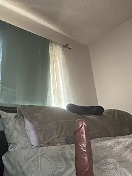 foreigntitts  online show from 6, 2, 2026