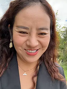 Kayla-love online show from 9, 10, 2025