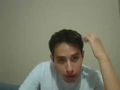 Snapshot of supguyLat chatting on 23, 4, 2026 supguyLat online show from 23, 4, 2026